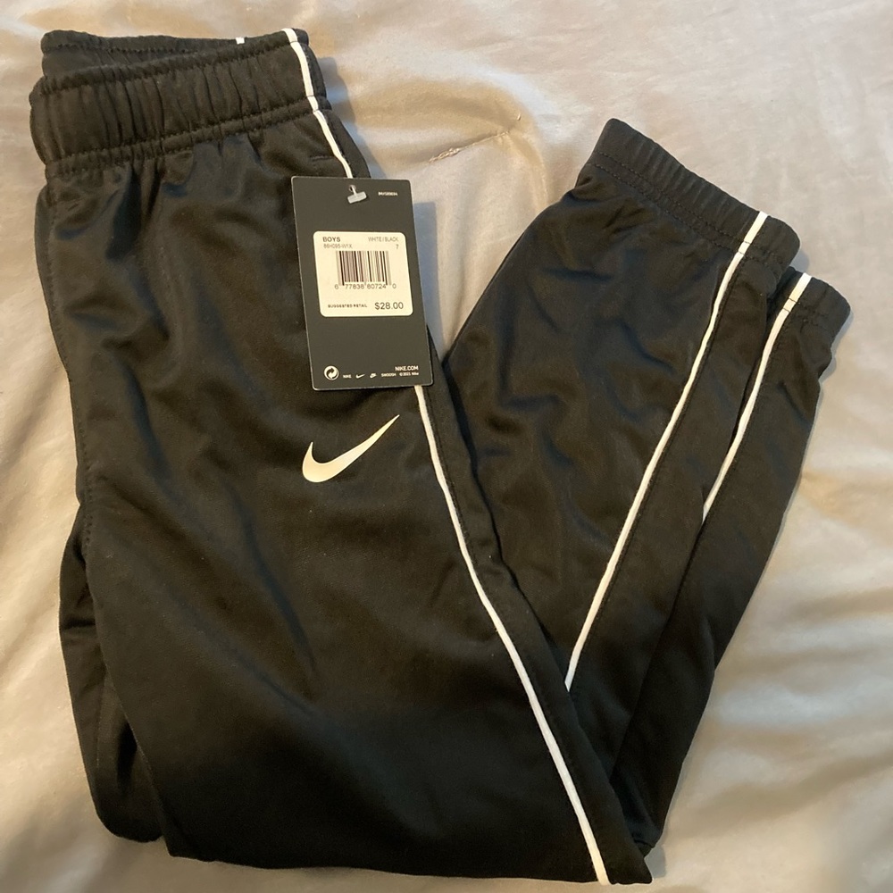 Boys size 7 nike athletic pants